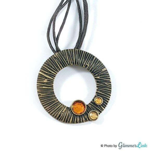 Boho Textured Open Circle Pendant Necklace - Picture 2 of 11